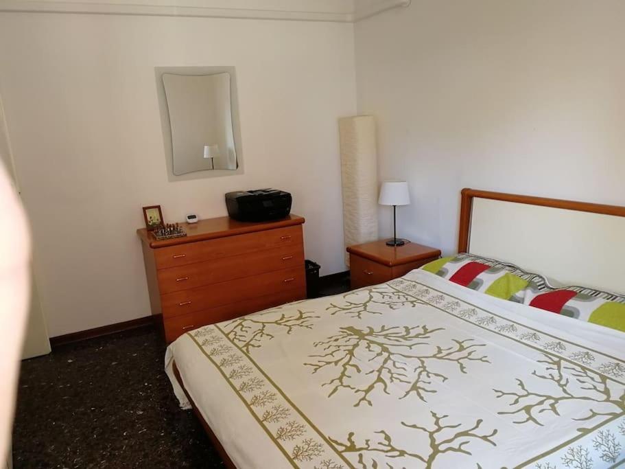 Music & Beach Apartment Savona Exterior photo