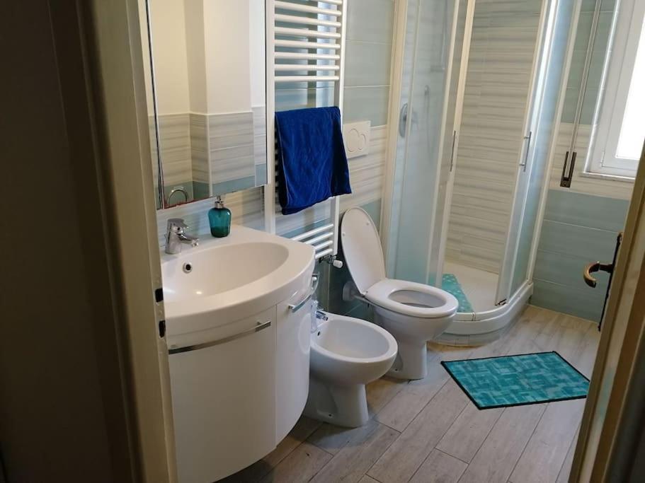 Music & Beach Apartment Savona Exterior photo