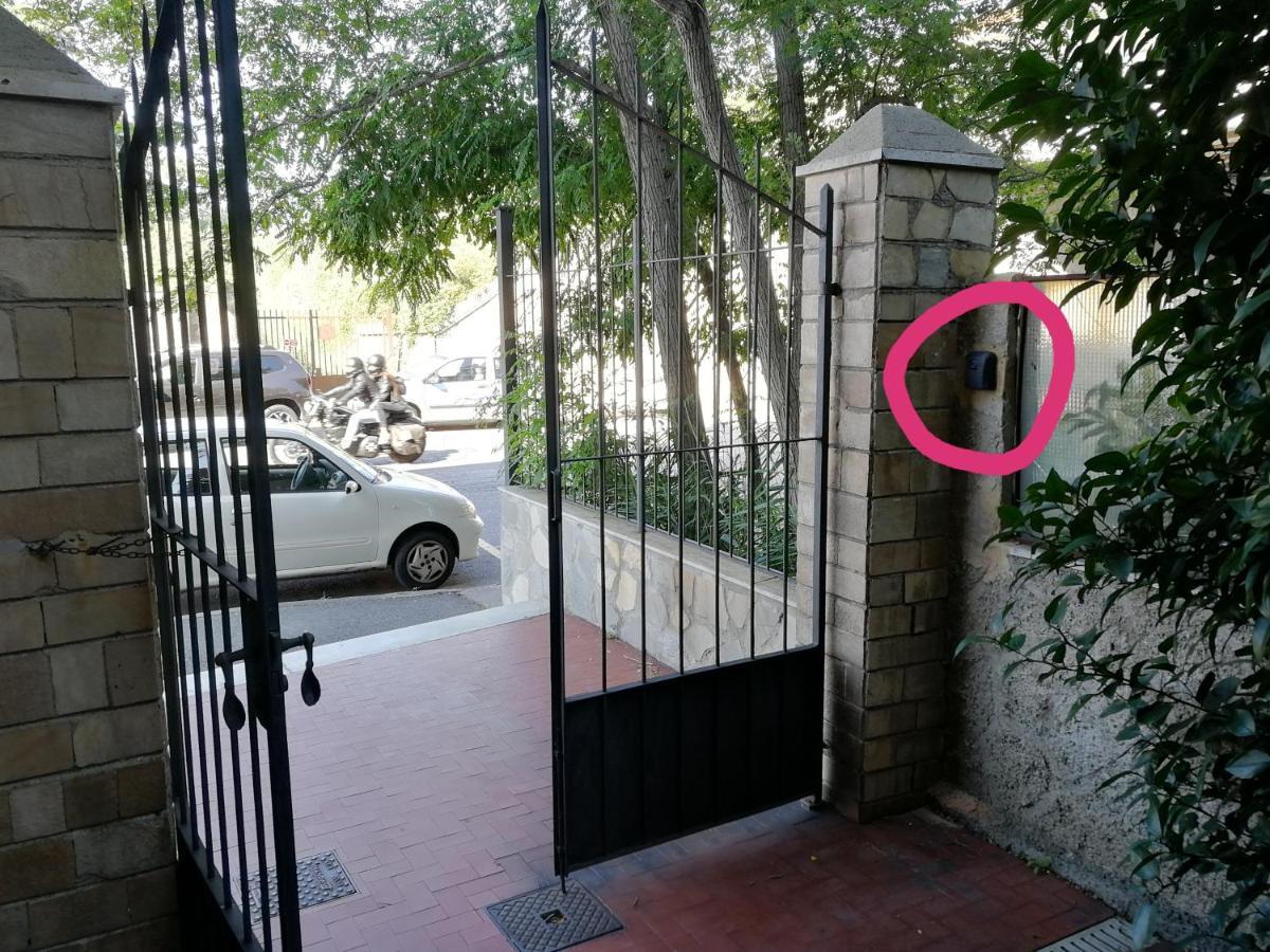 Music & Beach Apartment Savona Exterior photo