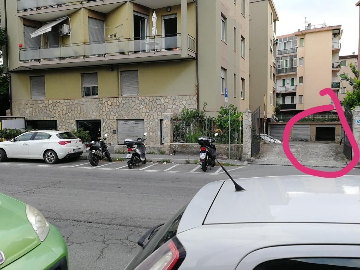 Music & Beach Apartment Savona Exterior photo